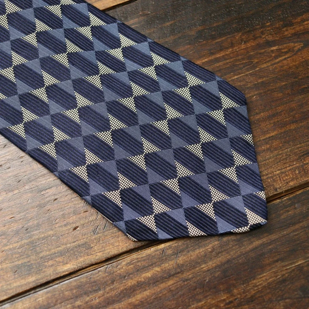 VTG Jos A‎ Bank Premier Collection Men's Neck Tie Silk - Abstract